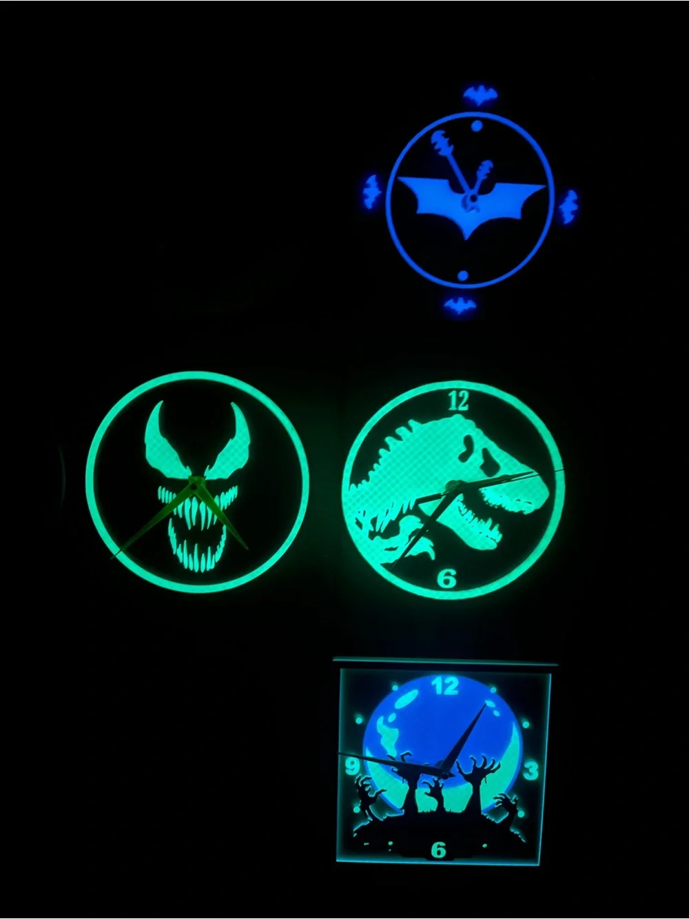 Harley-Davidson Orange and Black Shield Clock